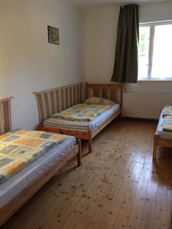 Hotel Fasor Vendeghaz Balatonszárszó Exterior foto