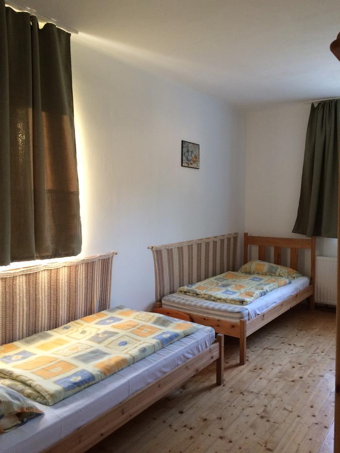 Hotel Fasor Vendeghaz Balatonszárszó Exterior foto